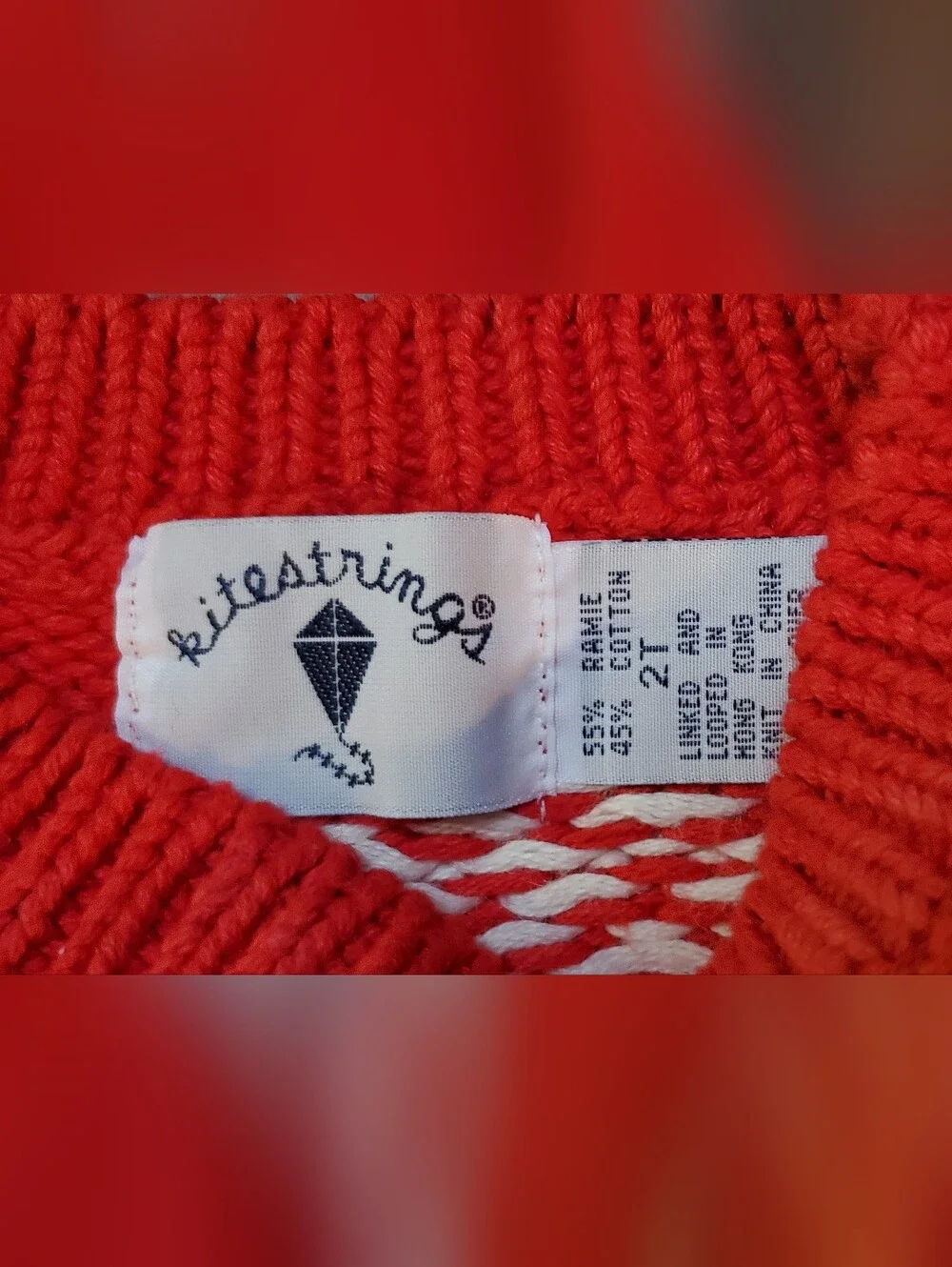 Kitestrings festive red